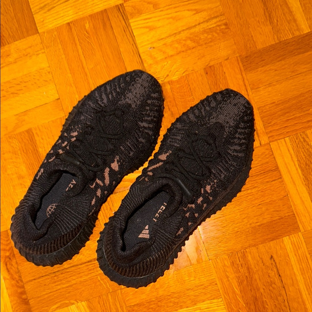 Yeezy Boost Black Sneakers